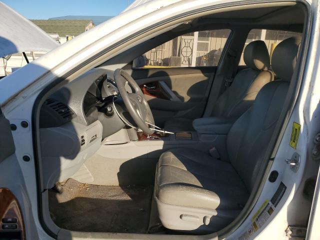 Toyota Camry Base Image 8