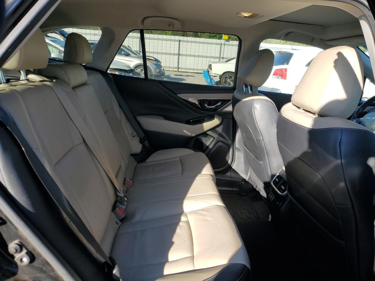 Subaru Outback Limited Image 10