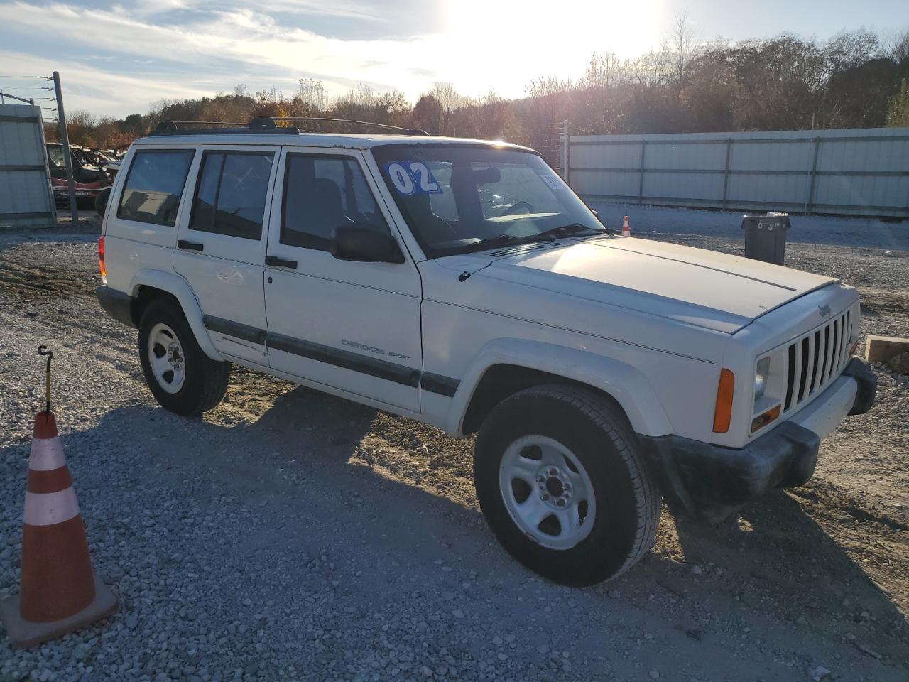 Jeep Grand Cherokee Sport Image 4