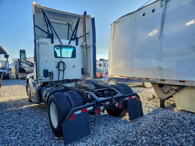 Peterbilt Tractor 579 Image 5