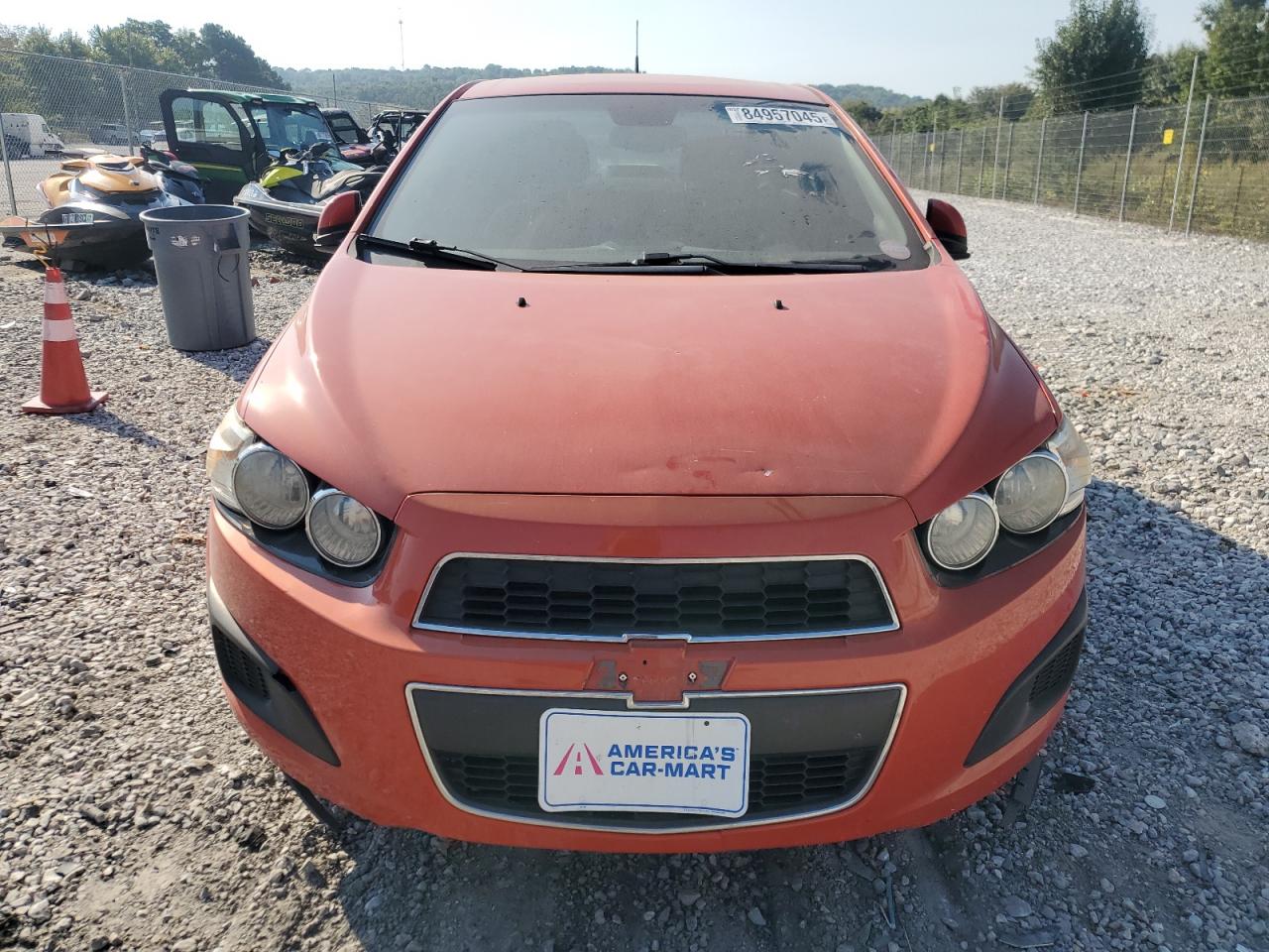 Chevrolet Sonic Lt Image 9