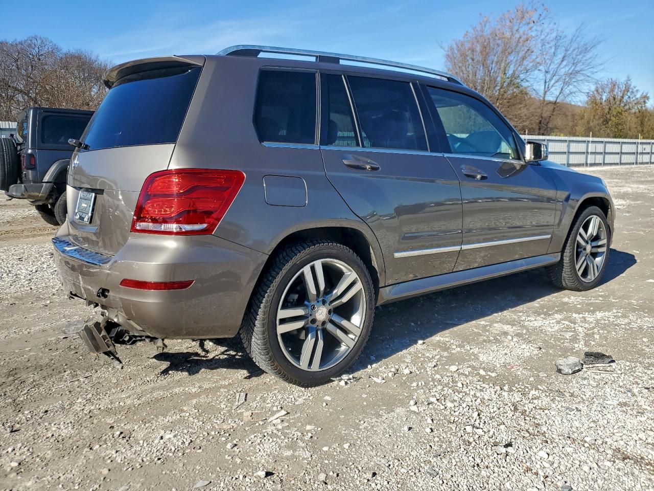 Mercedes-Benz GLK 350 Image 3