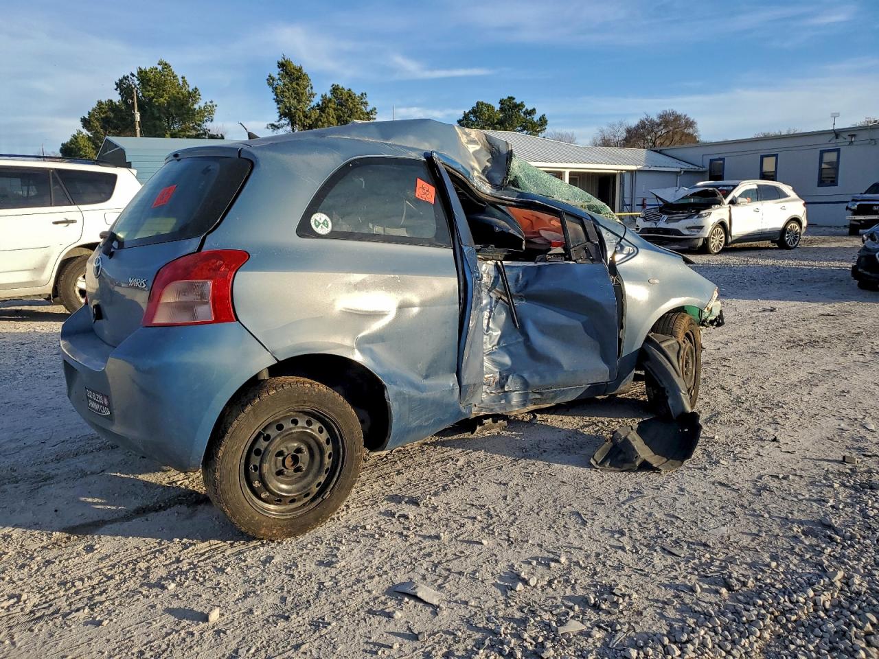 Toyota Yaris Image 2