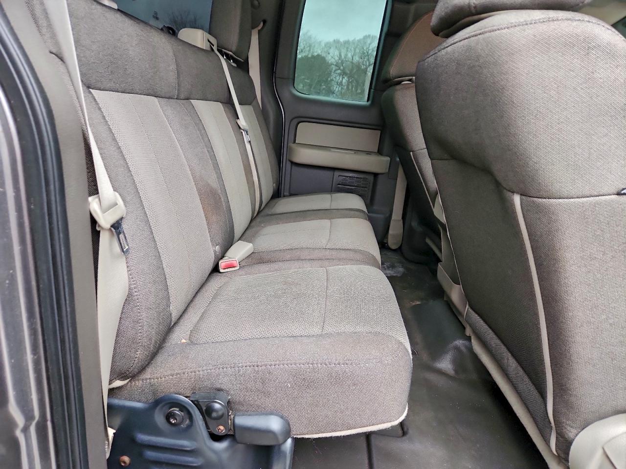 Ford F-150 Super Cab Image 5