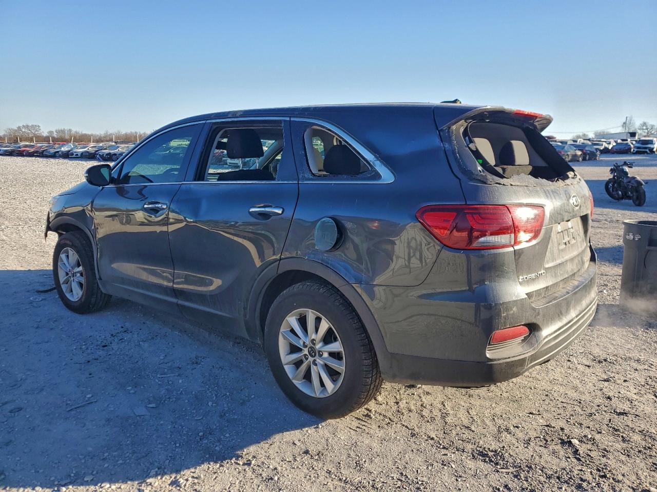 Kia Sorento L Image 2