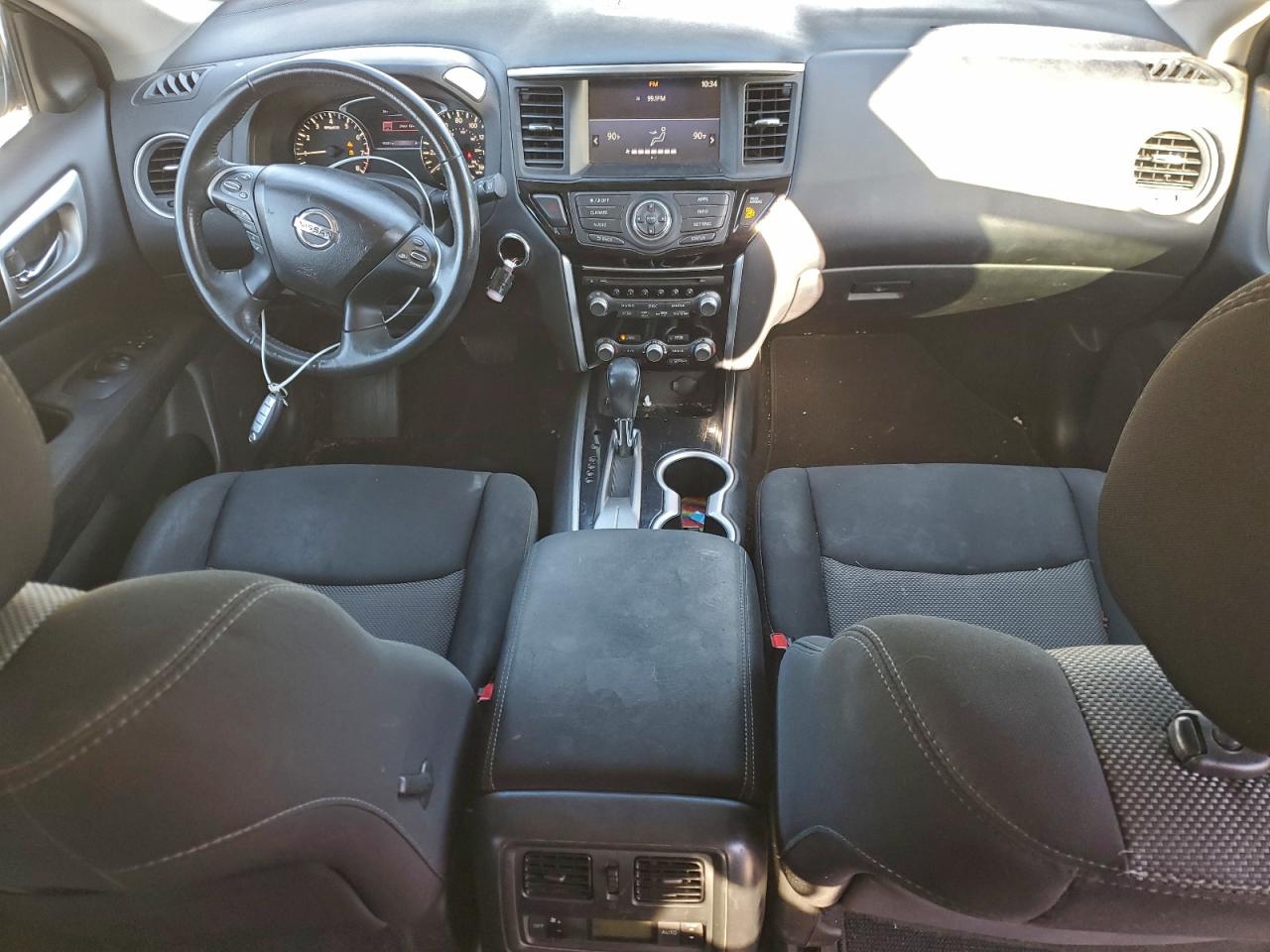 Nissan Pathfinder S Image 9