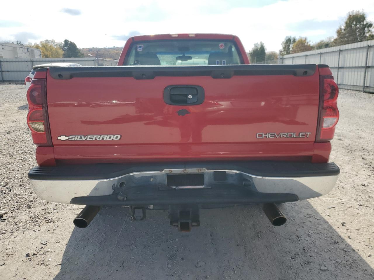 Chevrolet Silverado C1500 Image 6