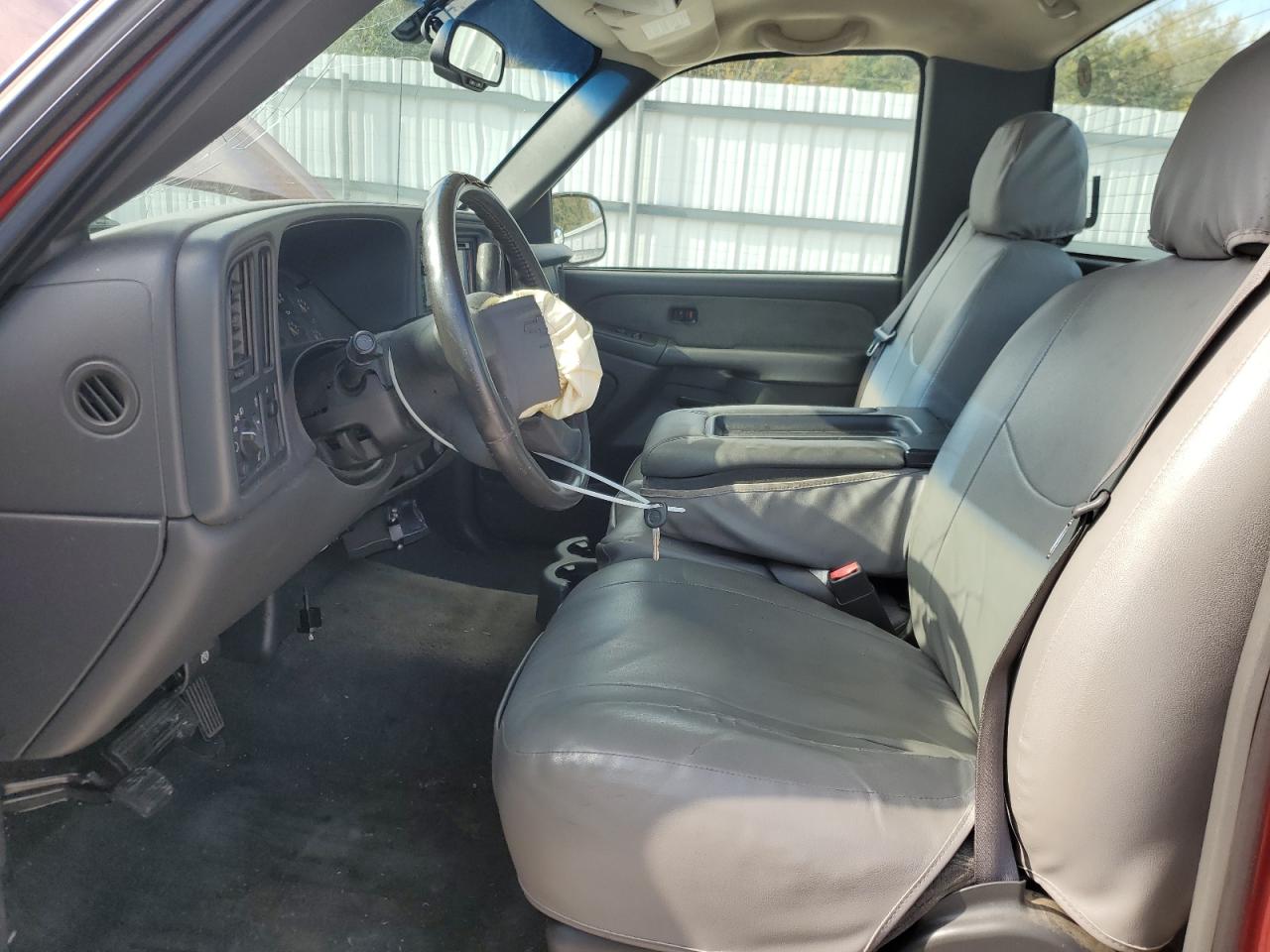 Chevrolet Silverado C1500 Image 9