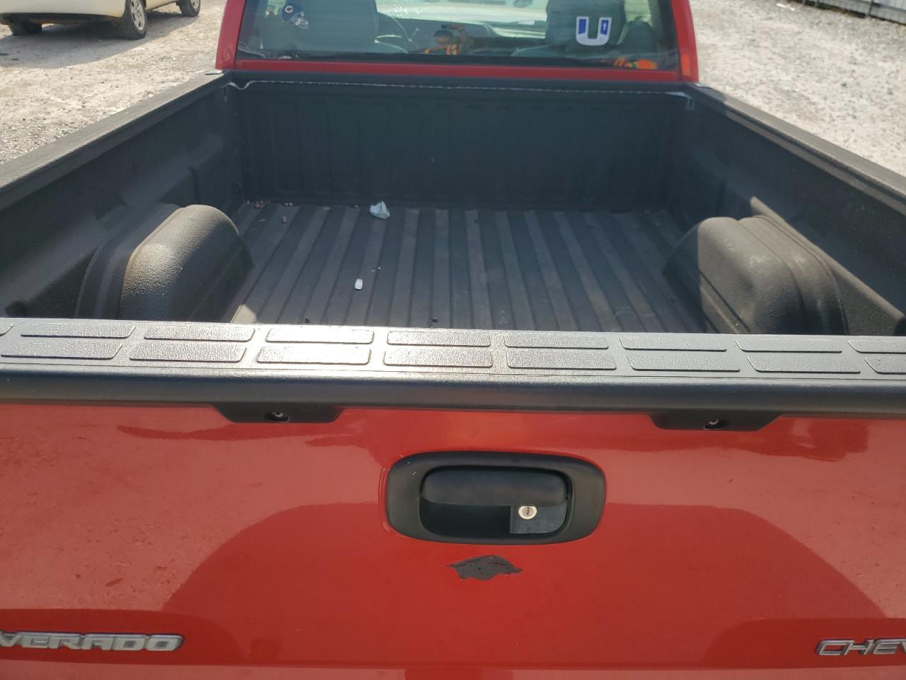 Chevrolet Silverado C1500 Image 11