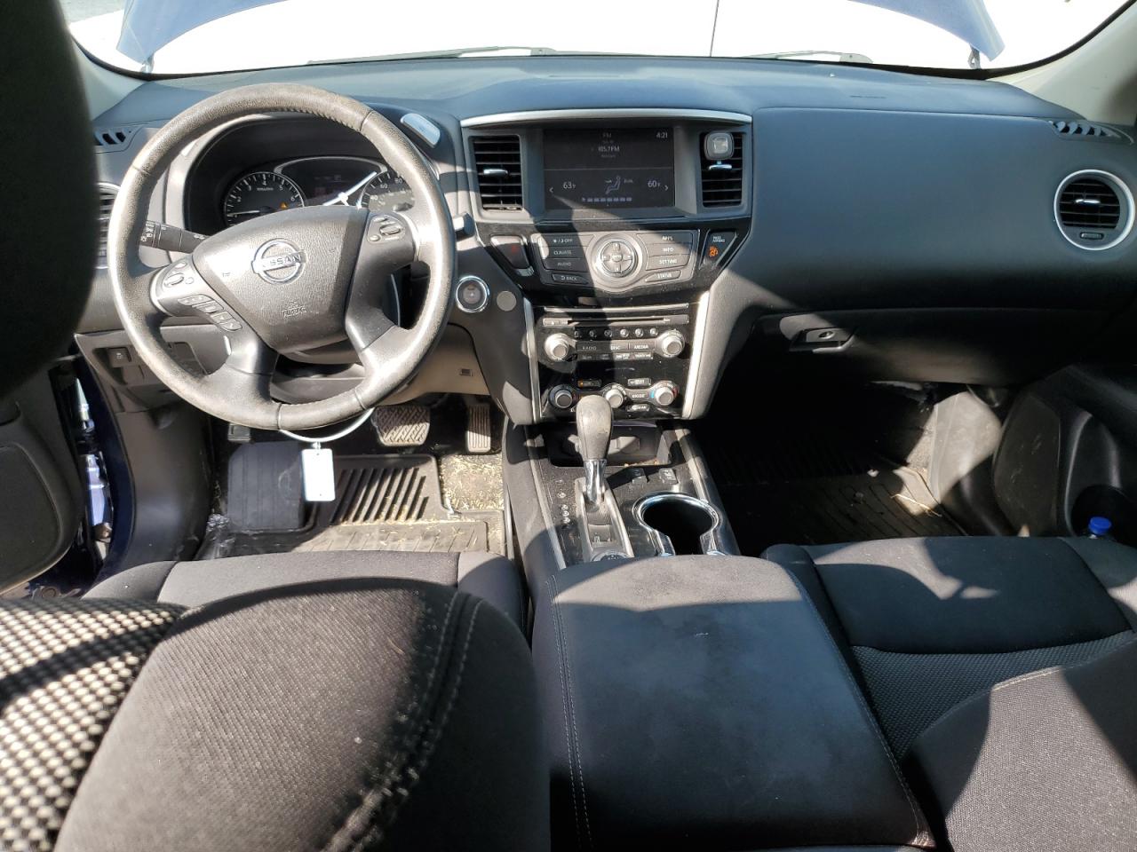 Nissan Pathfinder S Image 12