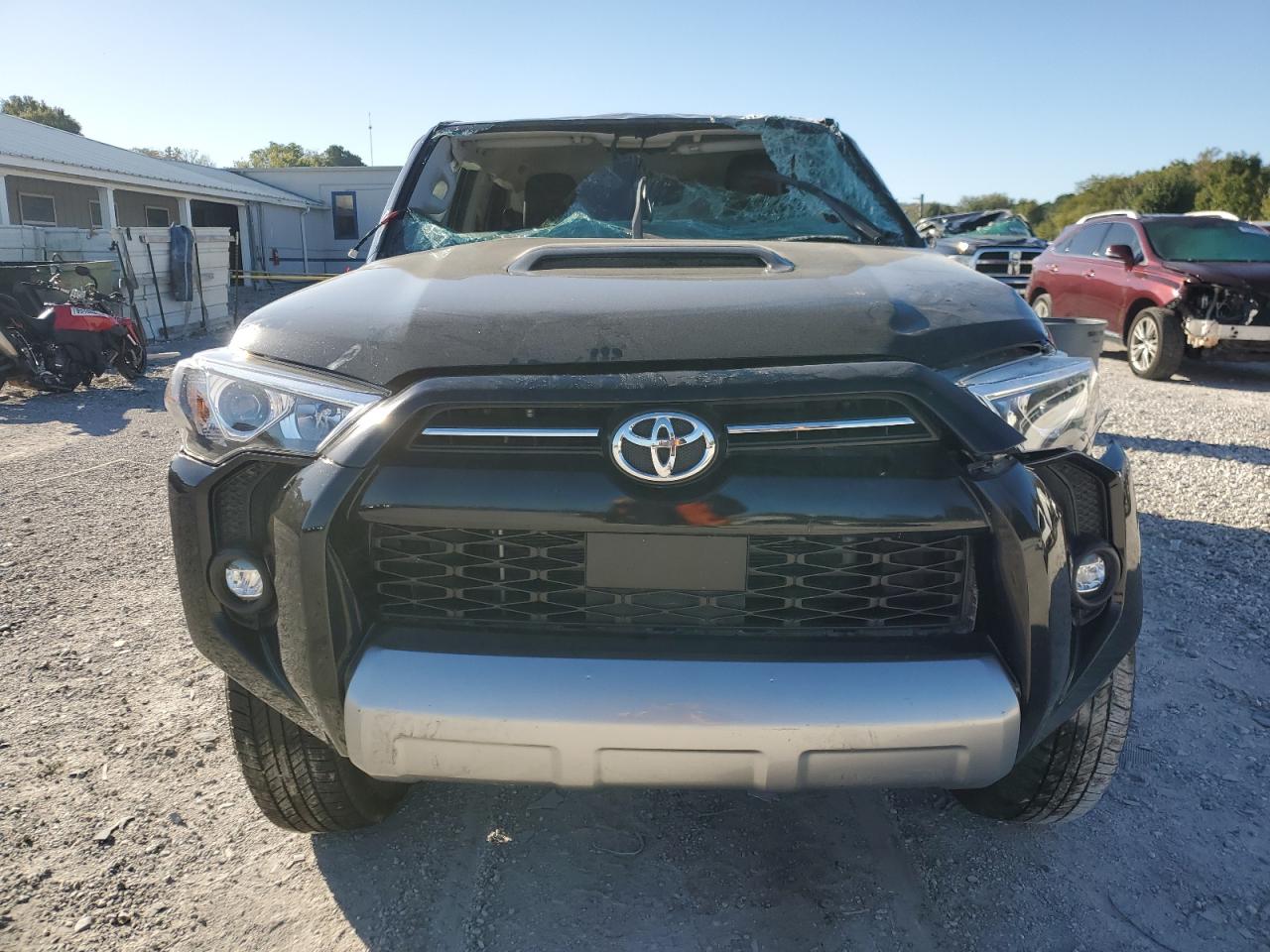 Toyota 4Runner Sr5 Premium Image 5
