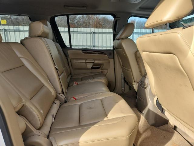 Nissan Armada Sv Image 8