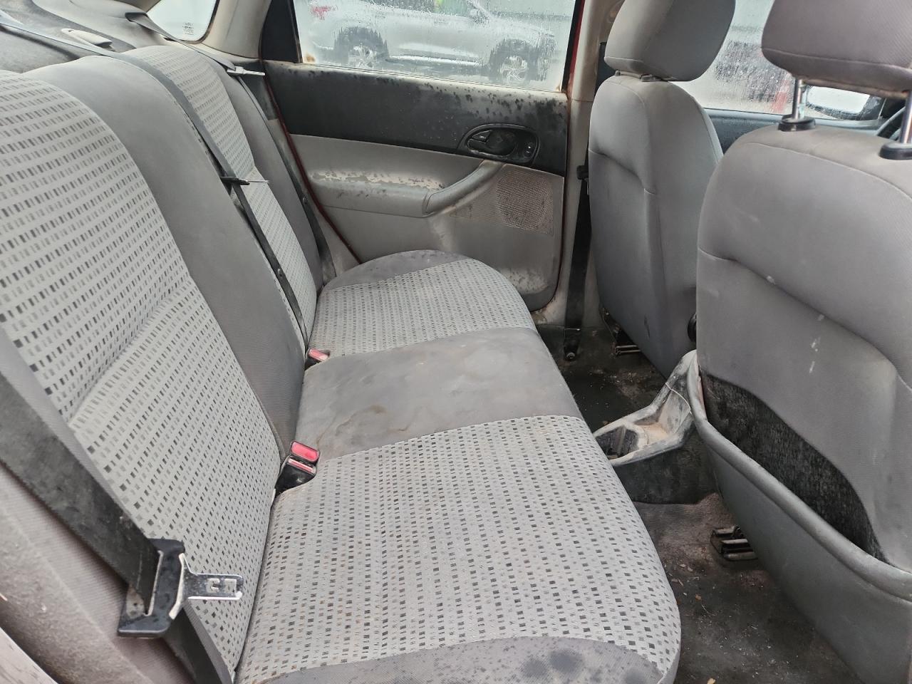 Ford Focus Zx4 Image 9