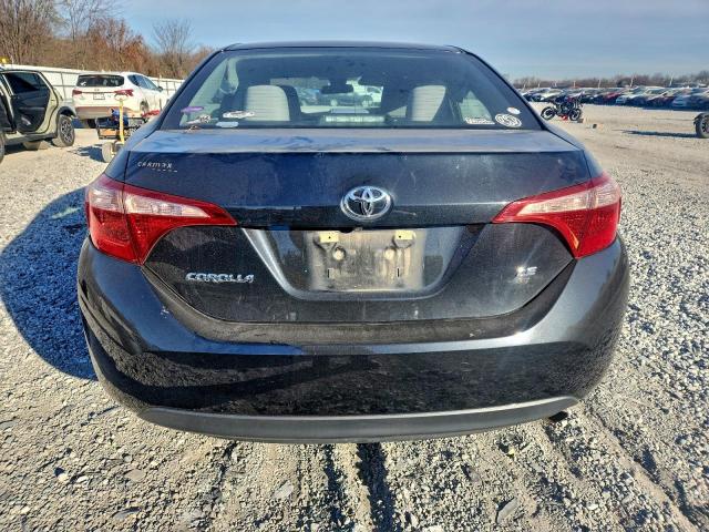 Toyota Corolla L Image 6