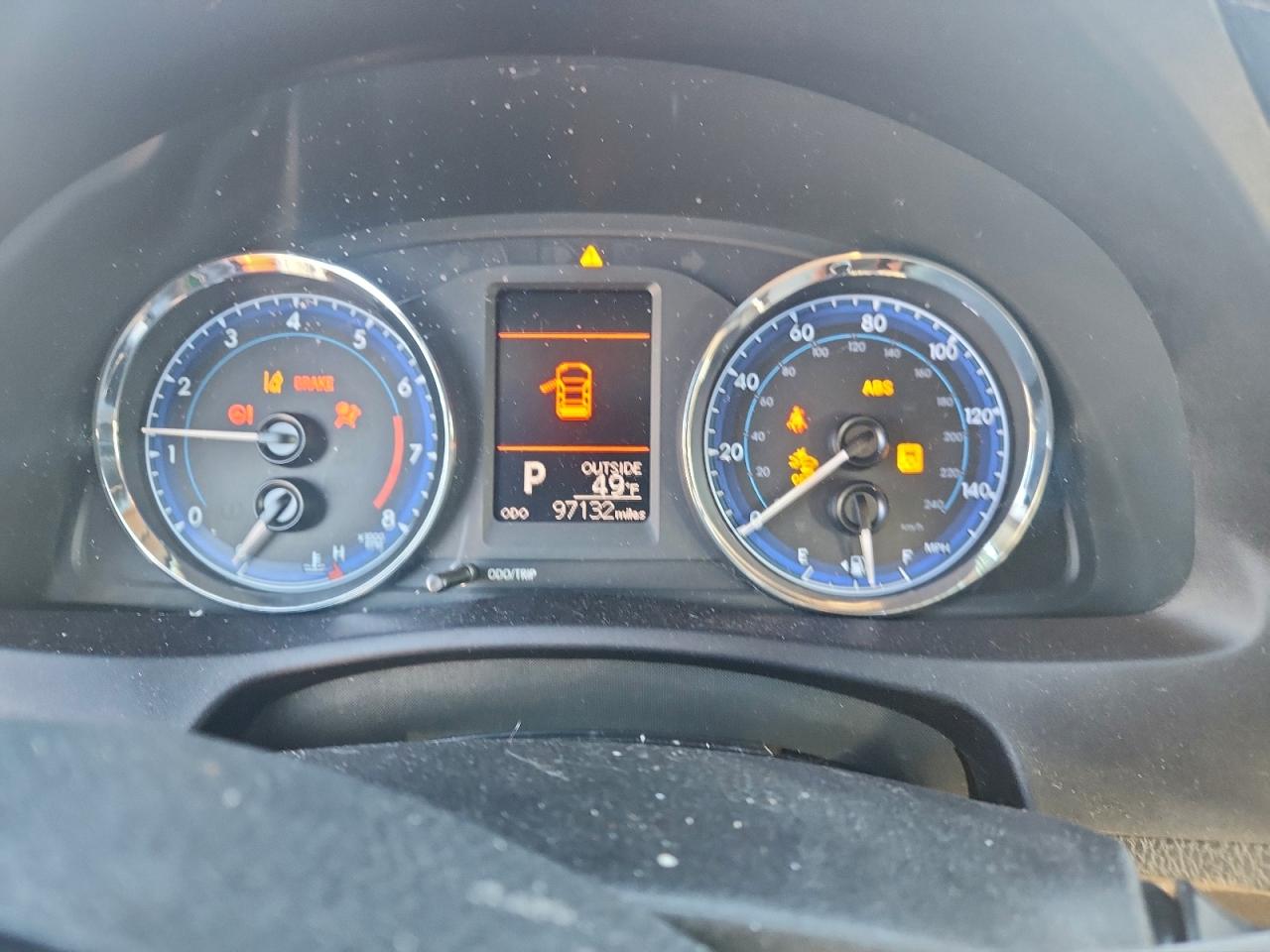 Toyota Corolla L Image 4