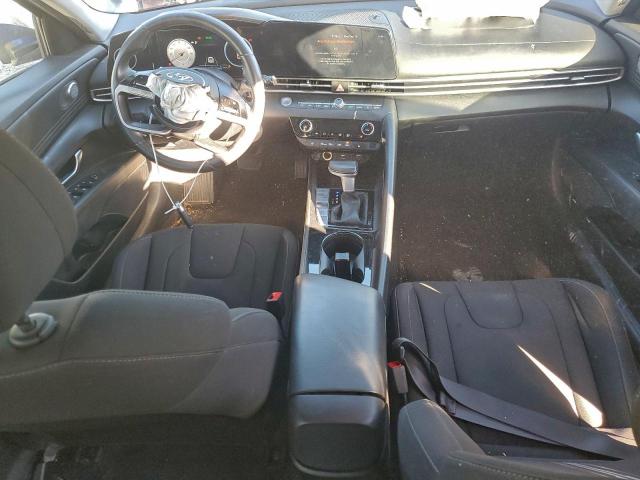 Hyundai ELANTRA Sel Image 10