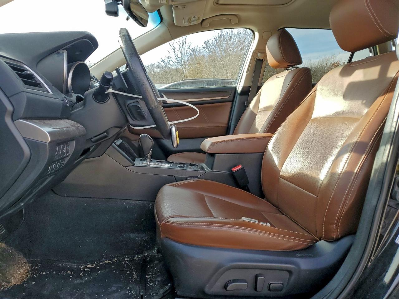 Subaru Outback Touring Image 5