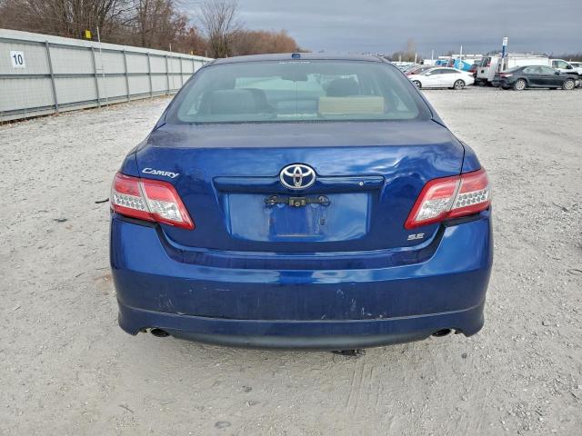 Toyota Camry Base Image 5