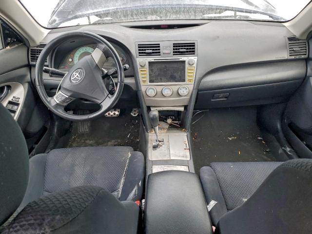 Toyota Camry Base Image 13