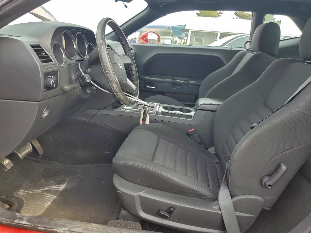 Dodge Challenger R/t Image 13