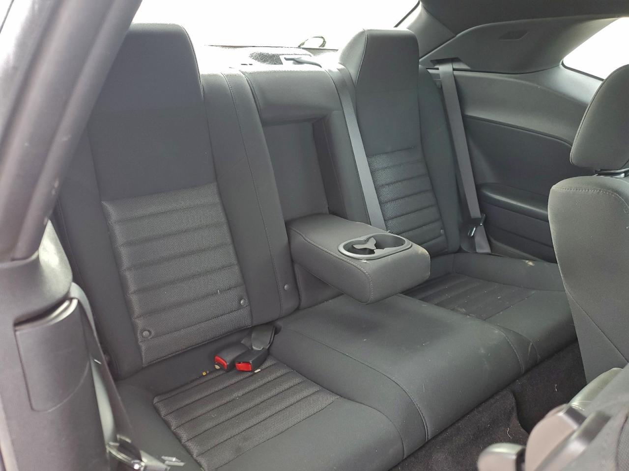 Dodge Challenger R/t Image 6