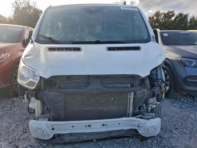 Ford Transit T-250 Image 9