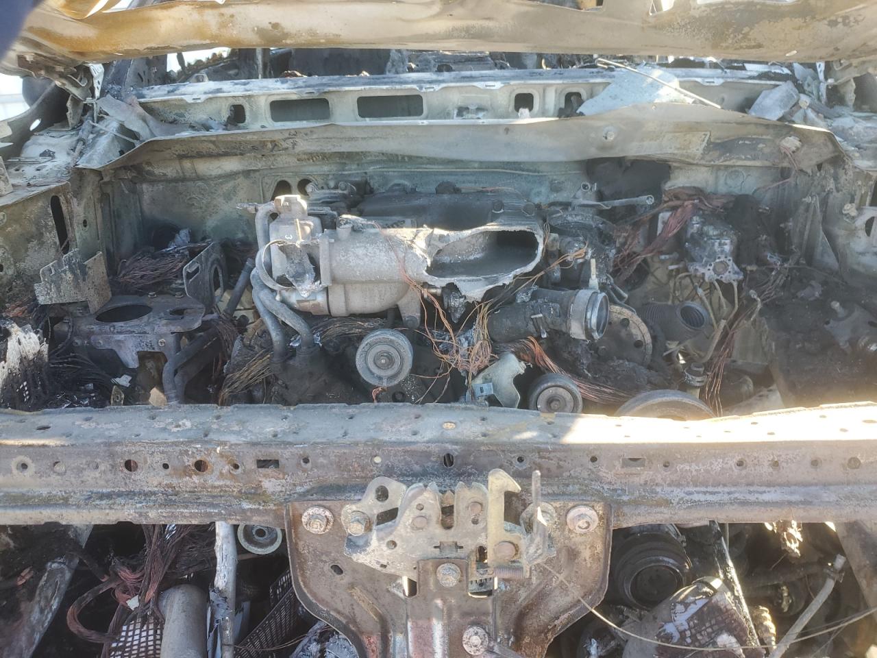 Nissan Titan Sl Image 10