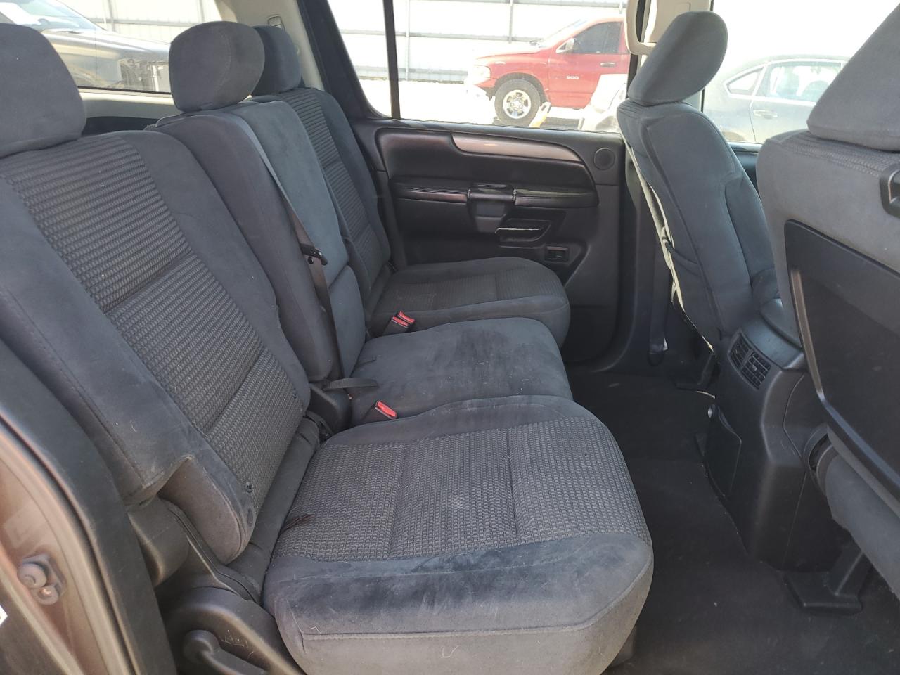 Nissan Armada Sv Image 12