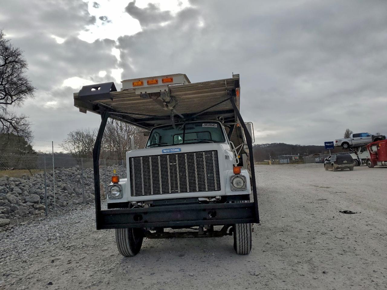 White Gmc Brigadier J9c042 Image 7