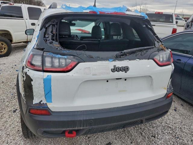 Jeep Cherokee Trailhawk Image 11