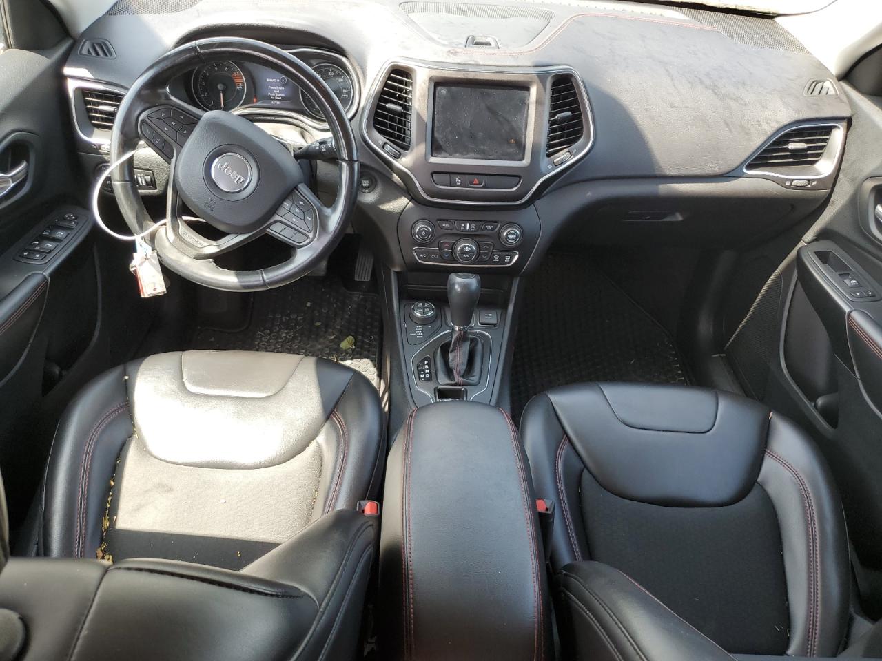 Jeep Cherokee Trailhawk Image 4