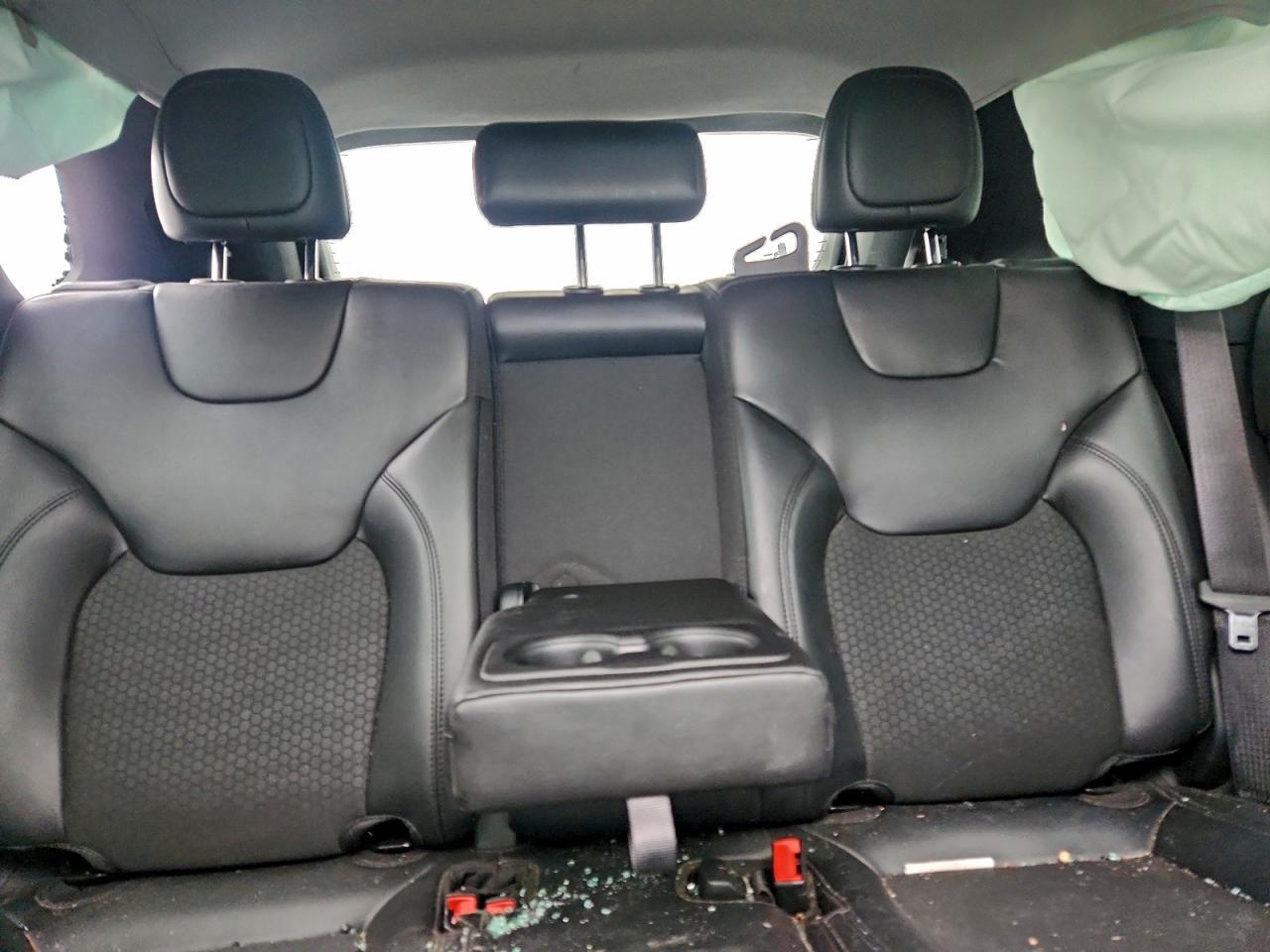 Jeep Grand Cherokee Latitude Plus Image 10