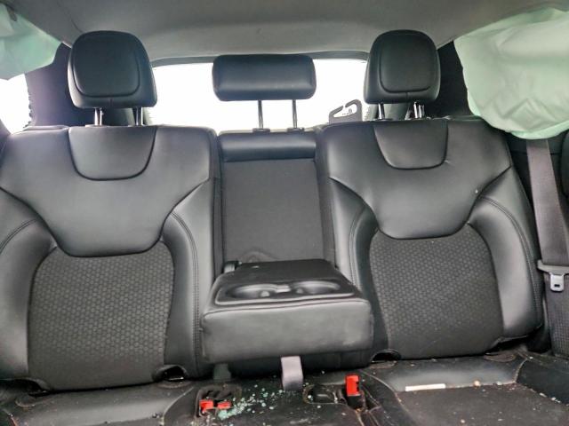 Jeep Grand Cherokee Latitude Plus Image 10