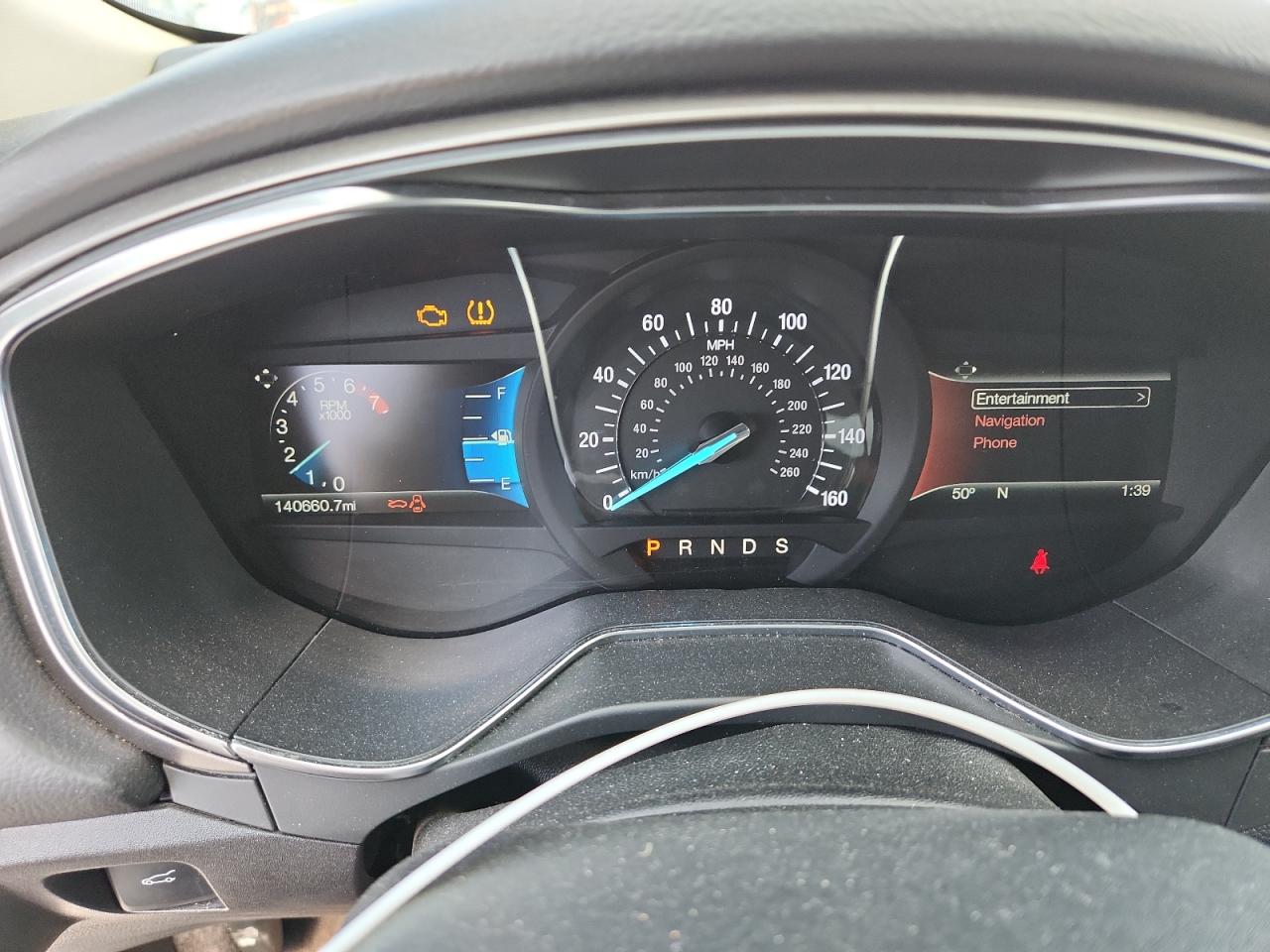 Ford Fusion Se Image 3