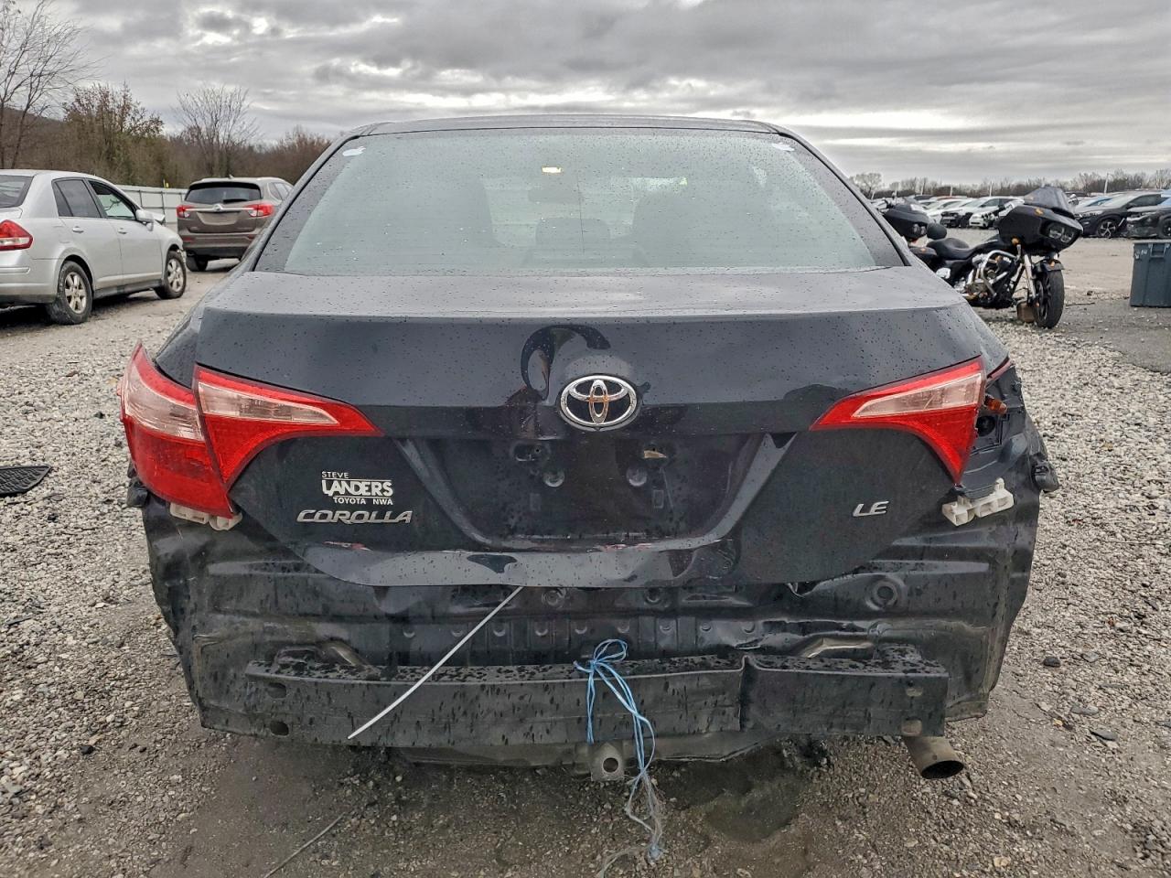 Toyota Corolla L Image 12