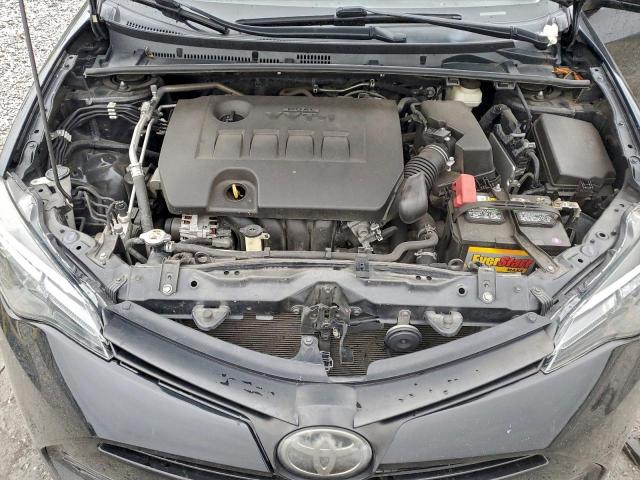 Toyota Corolla L Image 8