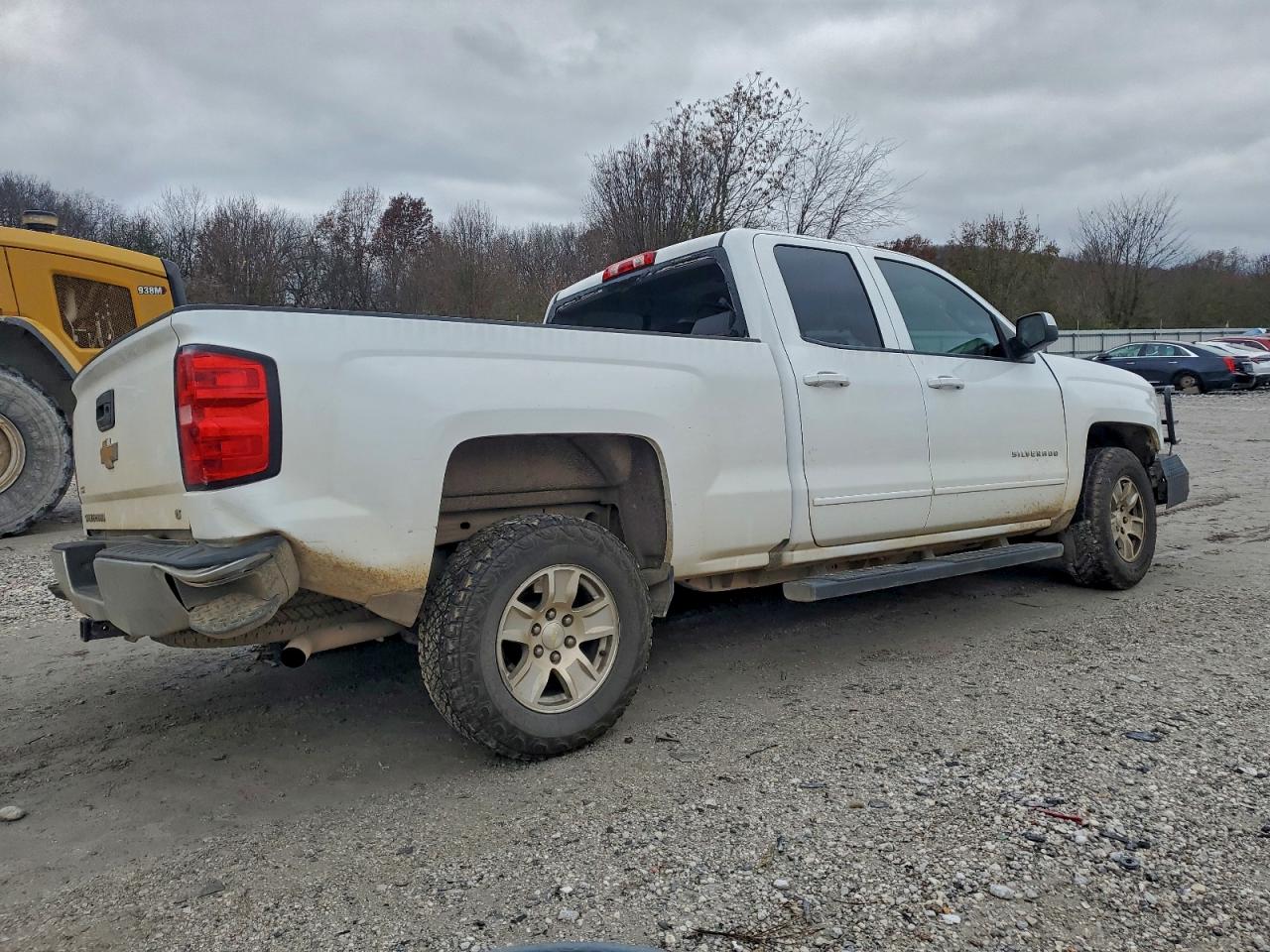 Chevrolet Silverado C1500 Lt Image 10