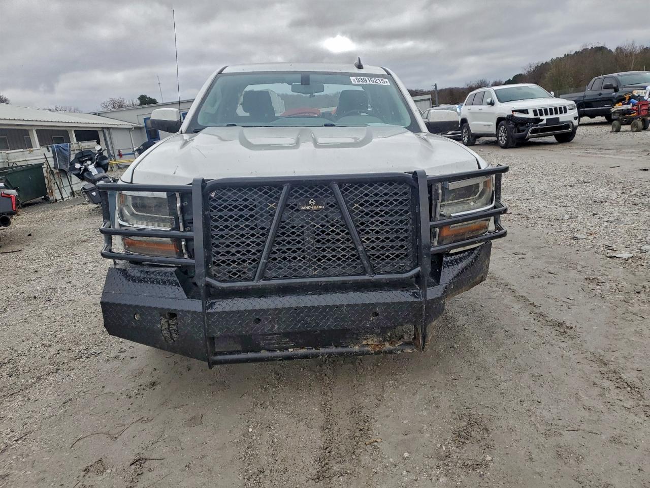 Chevrolet Silverado C1500 Lt Image 3