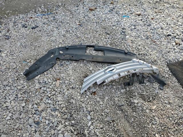 Nissan Sentra S Image 2