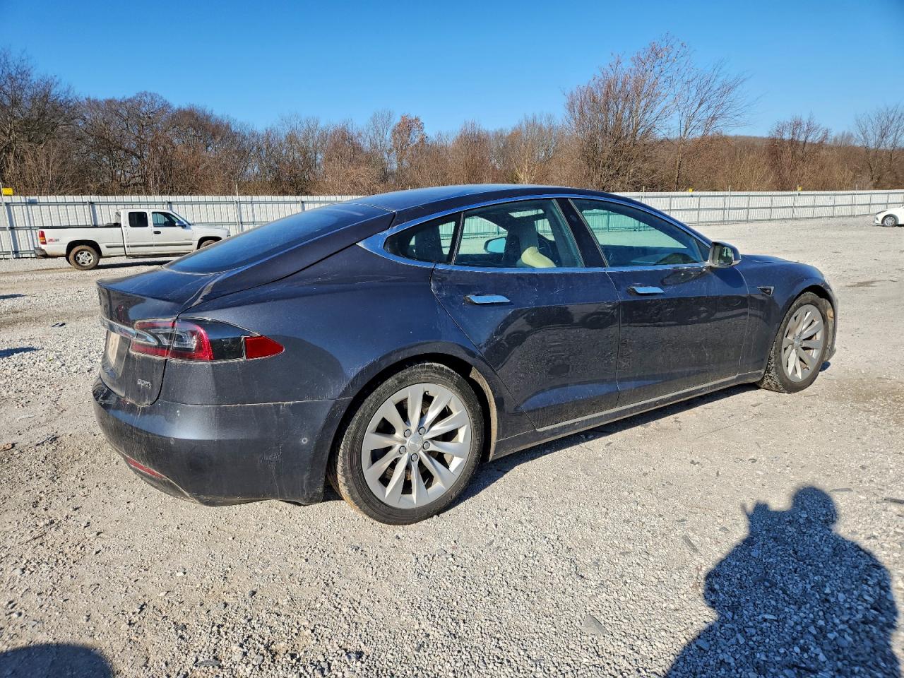 Tesla Model S Image 2
