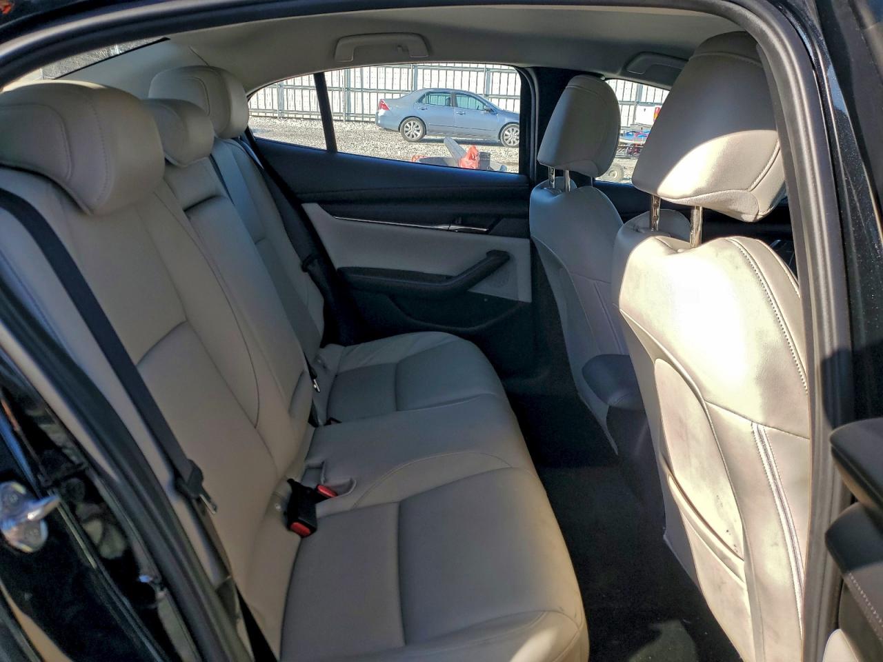 Mazda 3 Preferred Image 3