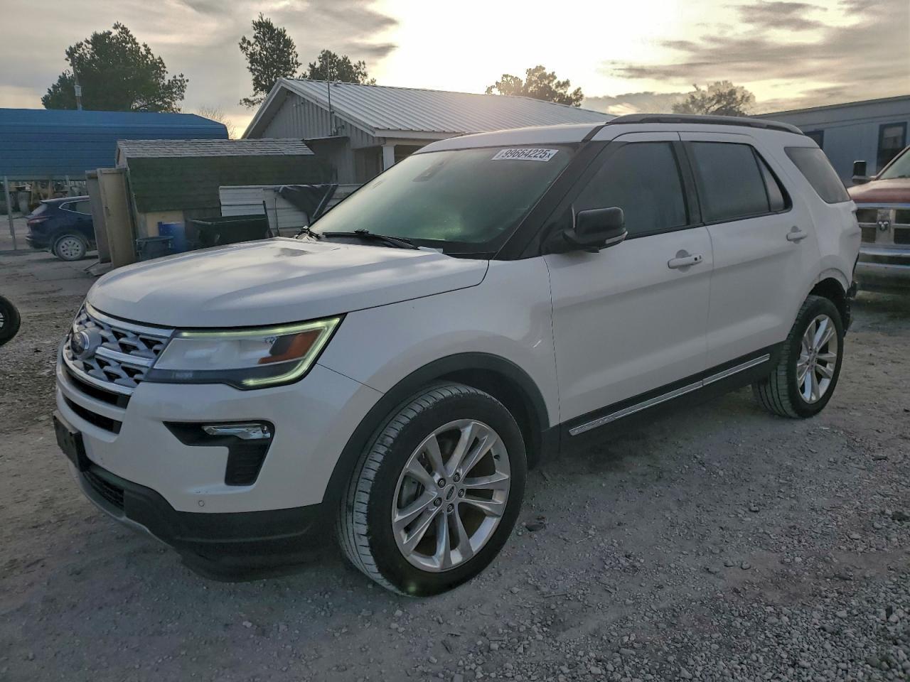 Ford Explorer Xlt Image 1