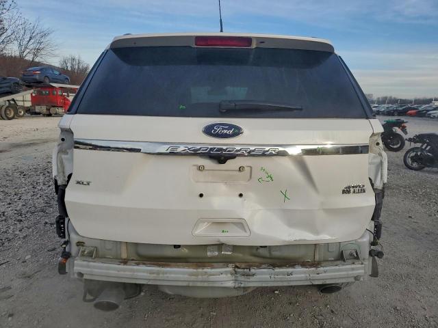 Ford Explorer Xlt Image 11