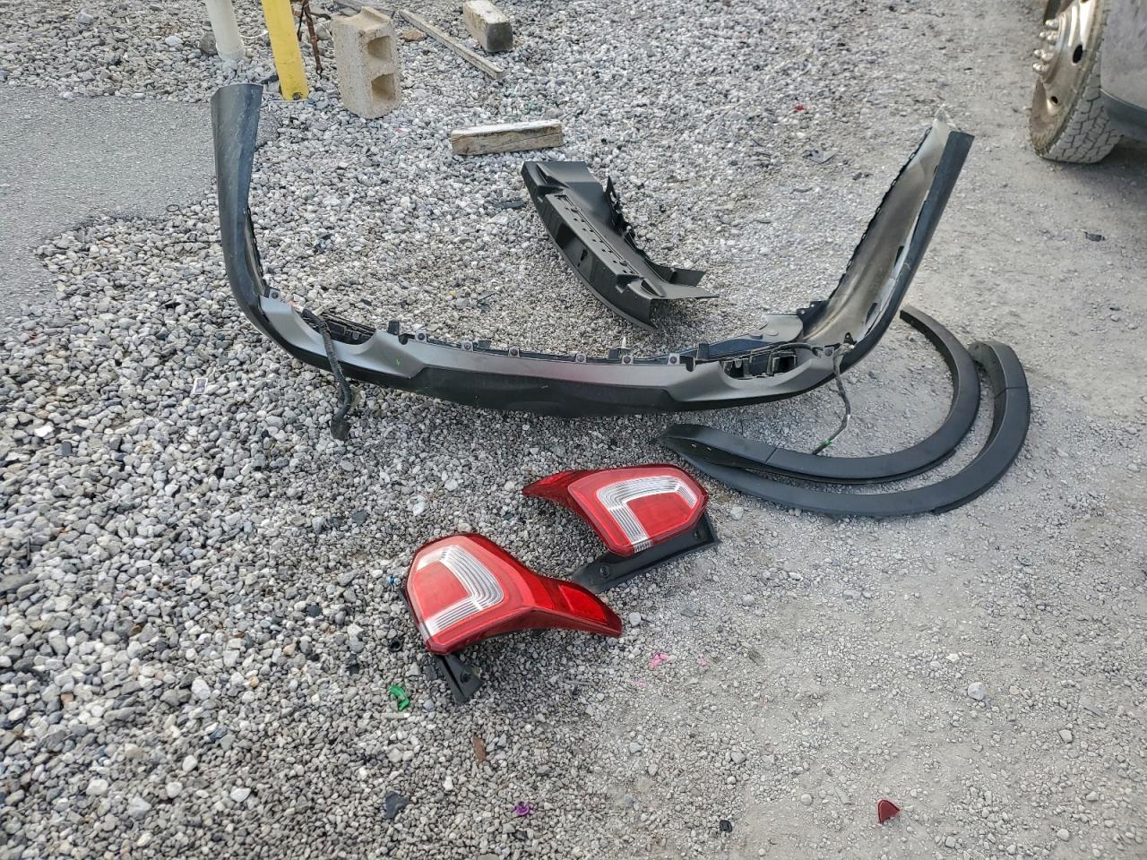 Ford Explorer Xlt Image 8