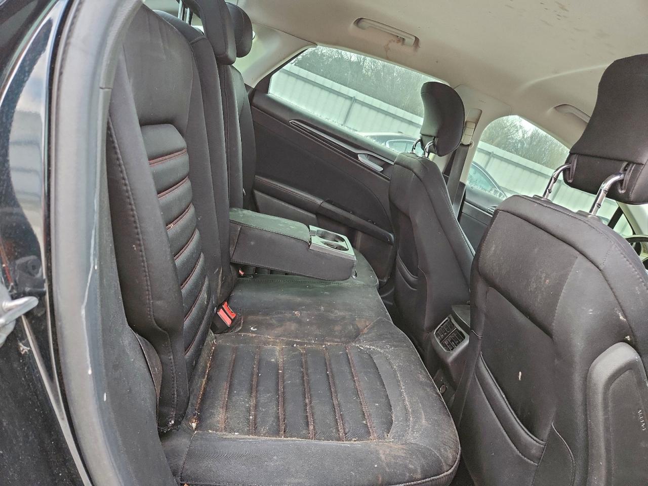 Ford Fusion Se Image 10