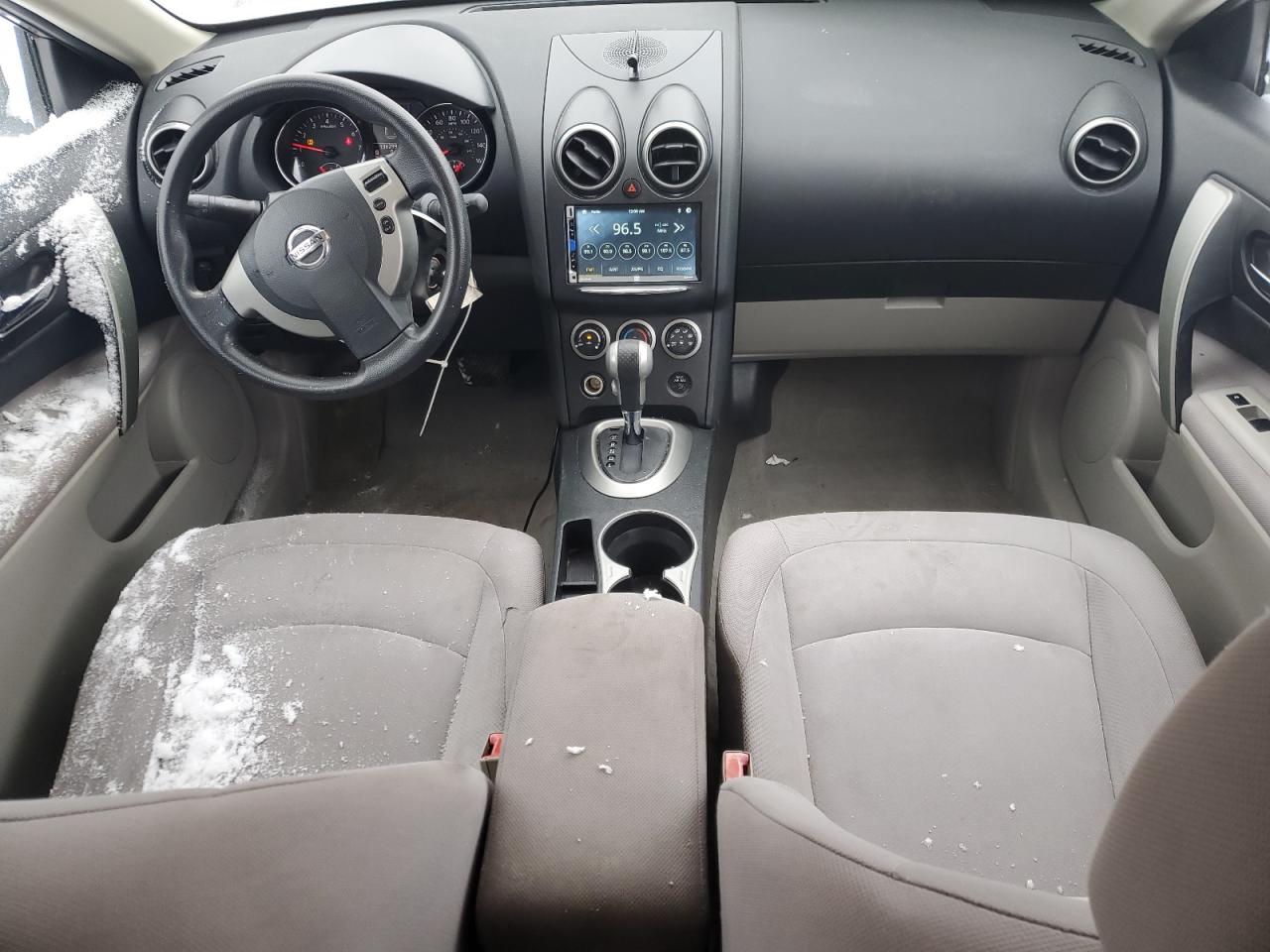 Nissan Rogue S Image 9