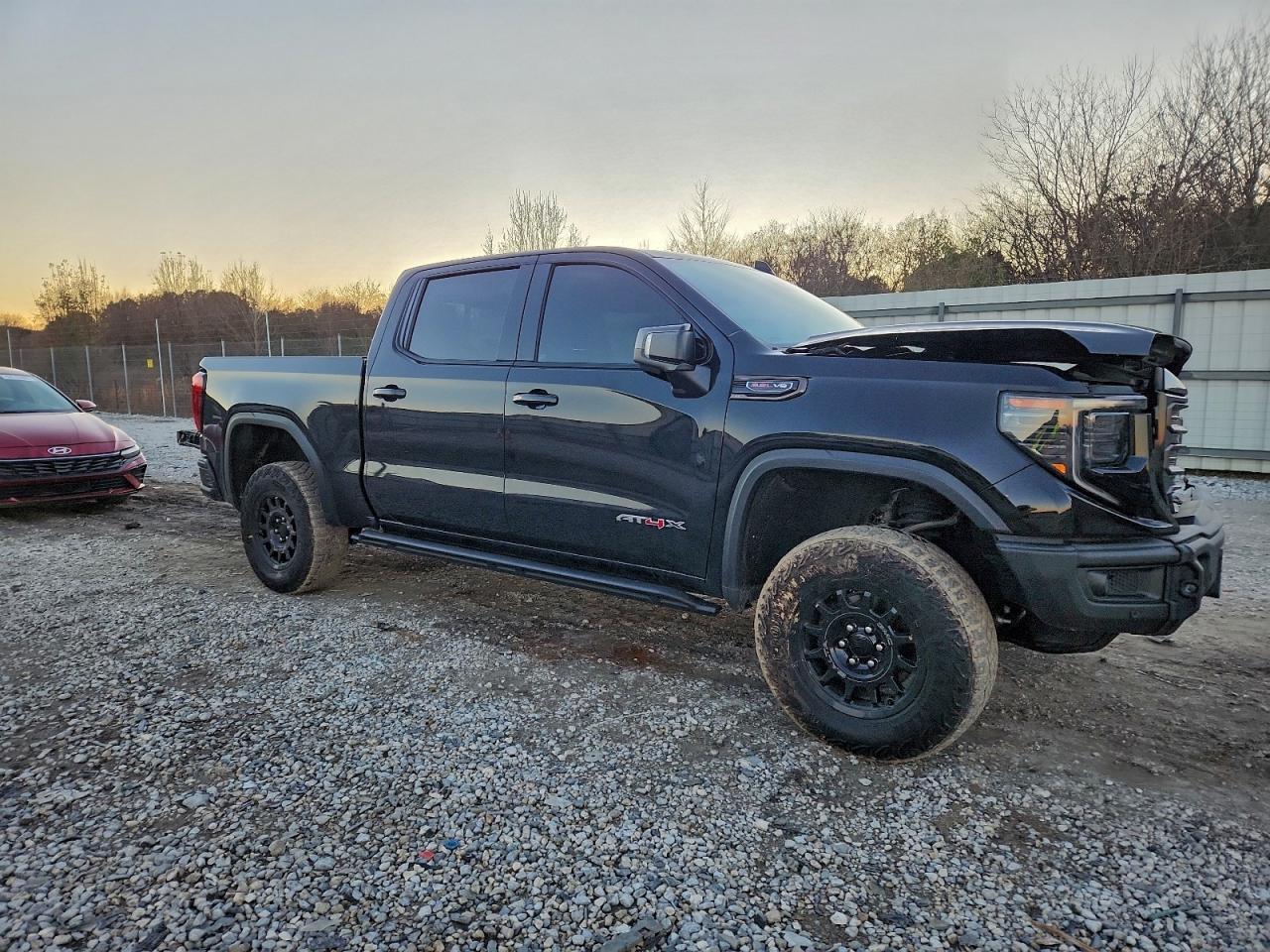 GMC Sierra K1500 At4x Image 4