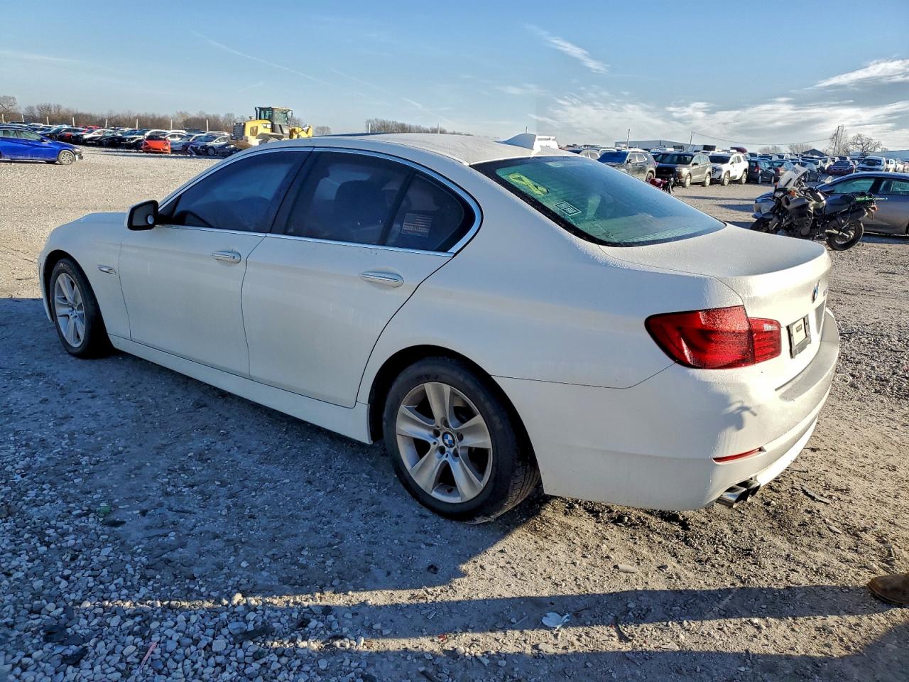 BMW 5 Series I Image 3