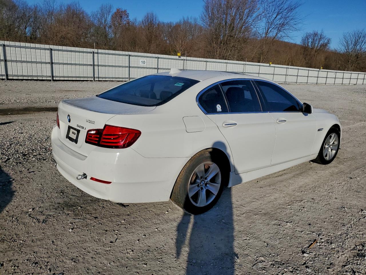 BMW 5 Series I Image 2