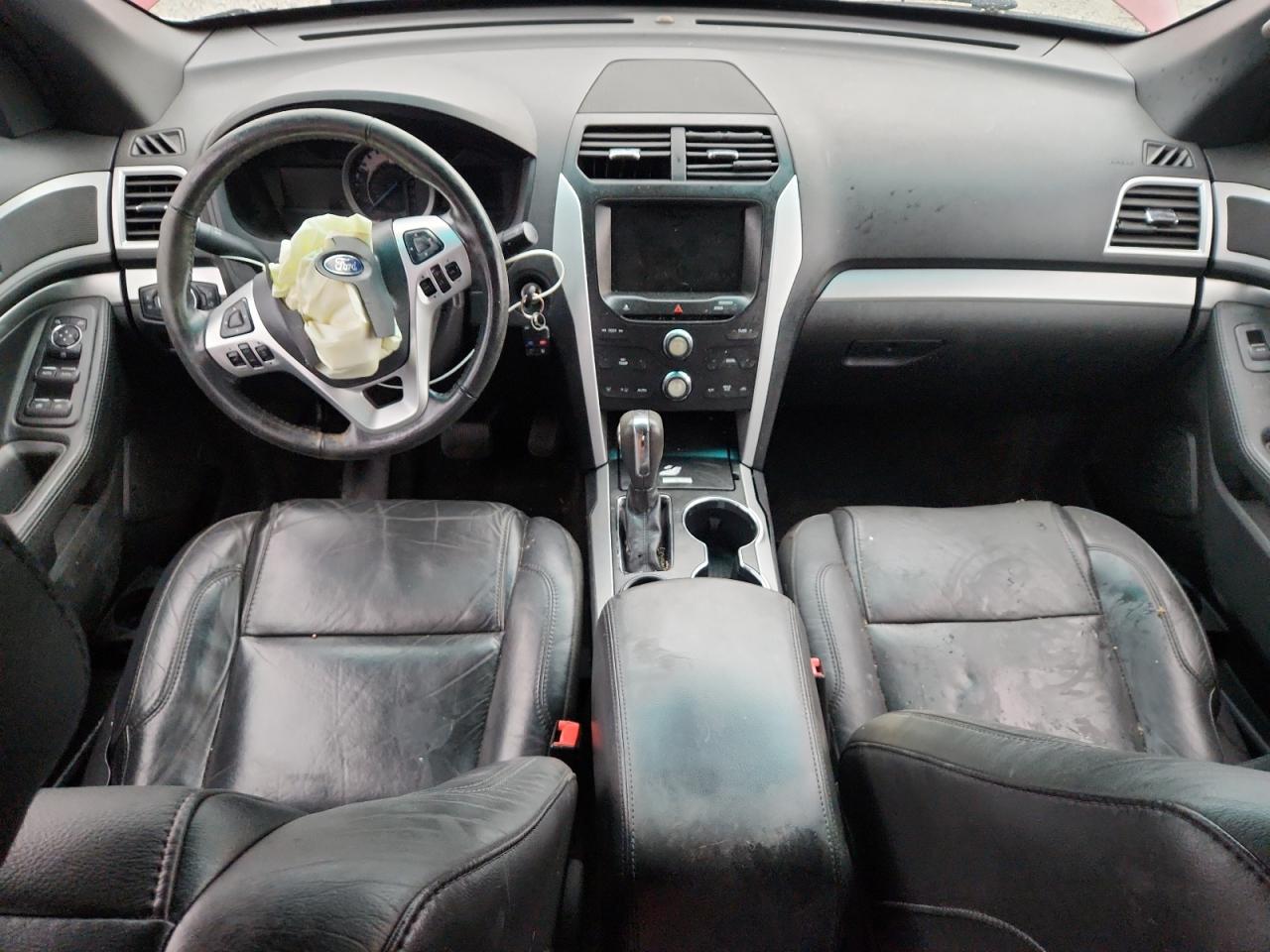 Ford Explorer Xlt Image 4